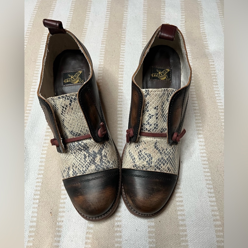 Freebird by Steven Catalina size 10